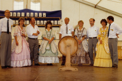 150-Jahre 1985. Bruno Grob, Vreni Sieber, Norbert Büchler, Diana Mortellaro, Ernst Isler, Gabi Lüthi, Sepp Gerstl, Heidi Scherrer, Rolf Bühlmann (Chübelimurer),