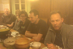 Waldeggli, Fondue-Plausch. Hansueli, Monique, Theres und Reto Schönbächler, Thomas Keller,