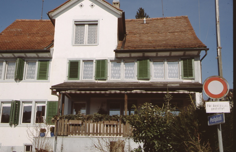 Postgässli 1, 1. Schulhaus erbaut 1807, ex Handlung Wilhelm Graf