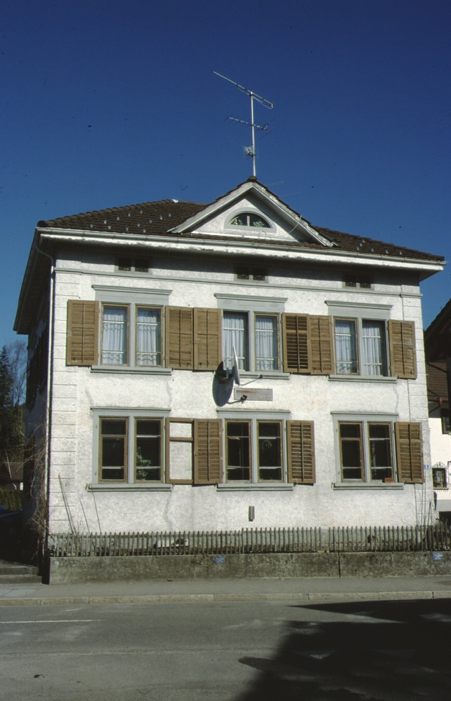 Wetzikerstr. Postgebäude 2003