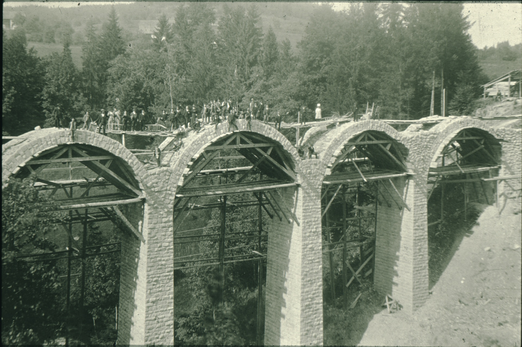 Viadukt Neuegg im Bau