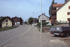 Adetswilerstrasse beim Dorfeingang