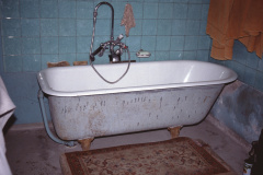 Haus Egolf, Waschküche mit Badewanne