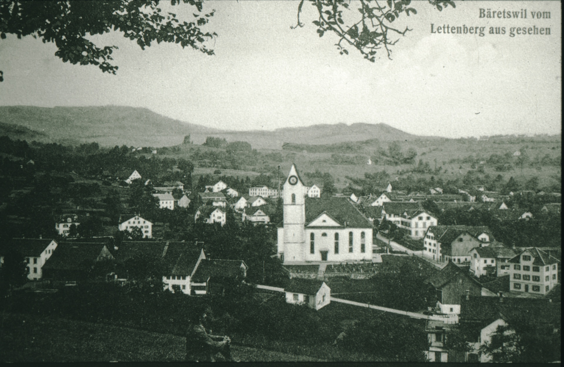 Postkarte. Bäretswil vom Lettenberg aus gesehen