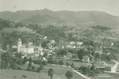 Bäretswil mit Blick aus Rtg Aemet nach Bau der Bahnhofbrücke