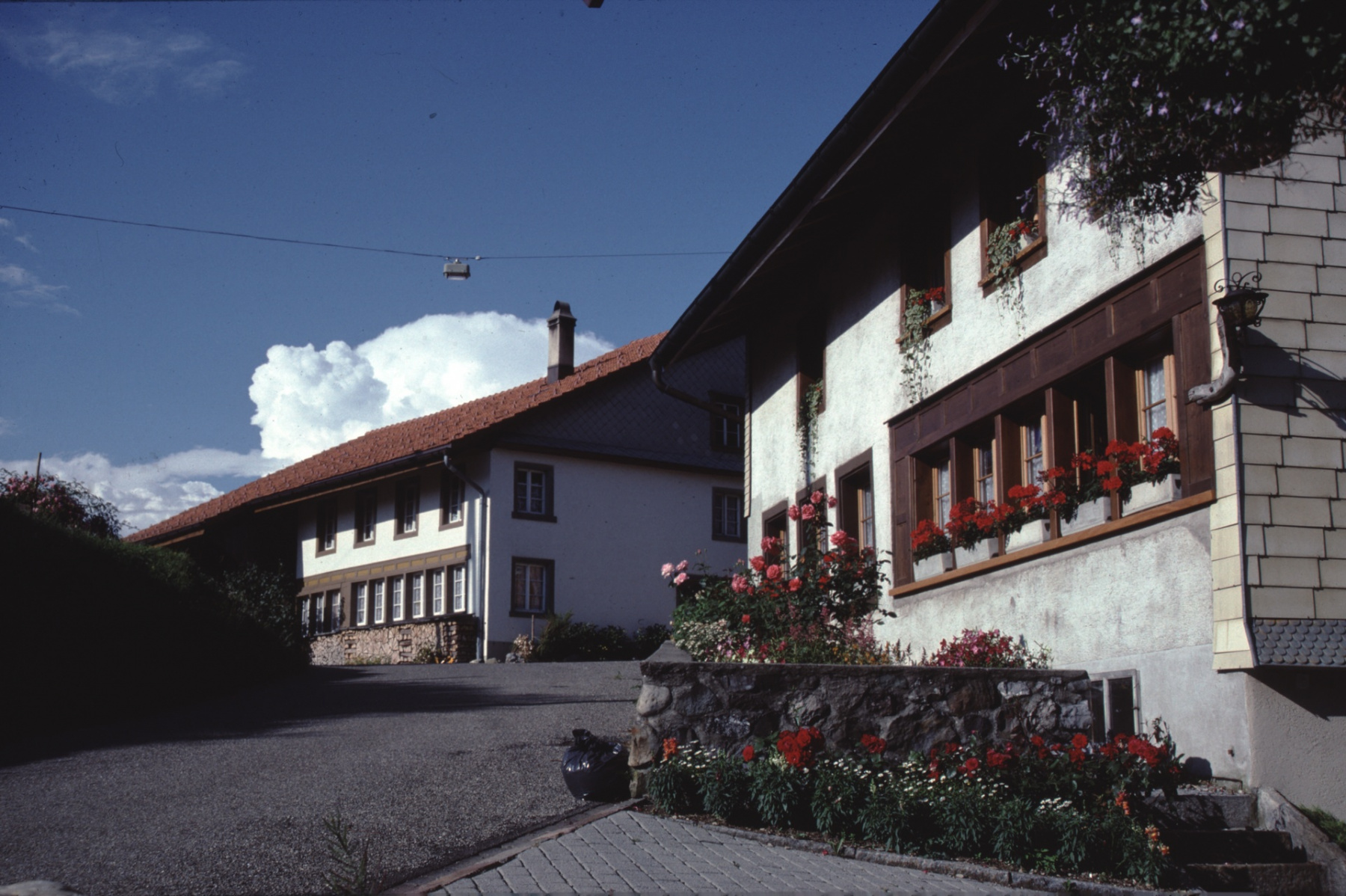 Häuser Allenberg (Gebäude links früher Ski-Hütte)