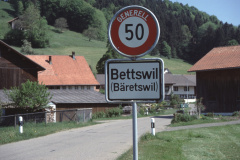 Ausserortstafel ‚Bettswil‘ (aus Ritg. Maiwinkel) Ausserortstafel ‚Bettswil‘ (aus Ritg. Maiwinkel)