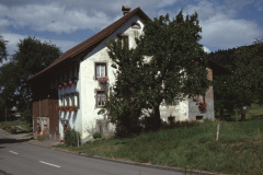 Vorderbettswil, Liegenschaft Mittelholzer