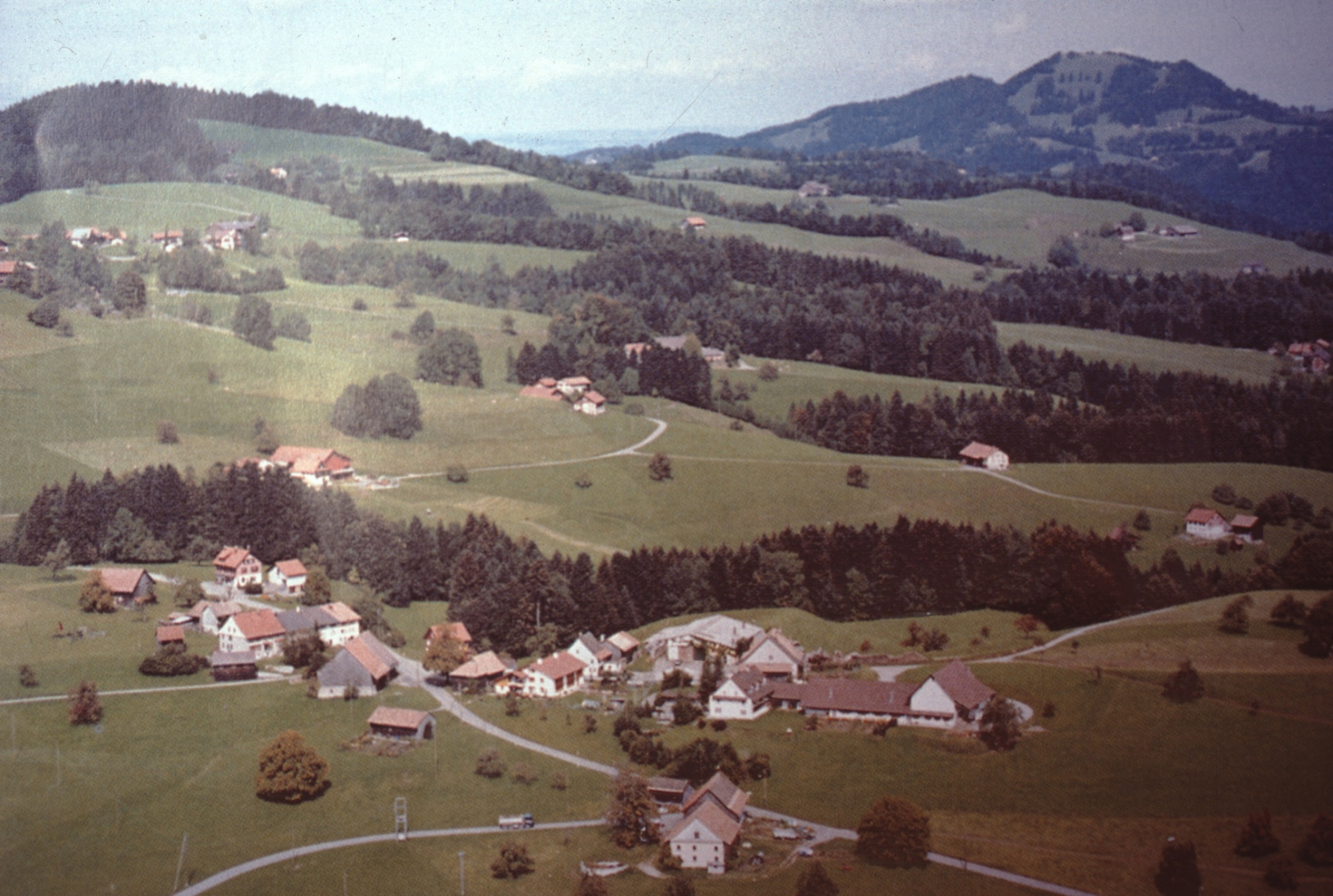 Luftaufnahme Chli-Bäretswil