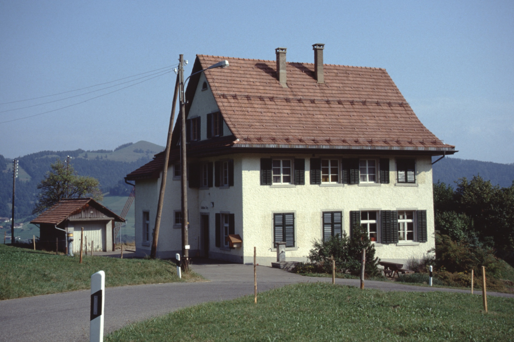 Schulhaus Berg