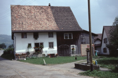Chlibäretswil, im Dörfli. Haus Fam. Köbi und Heidi Brunner