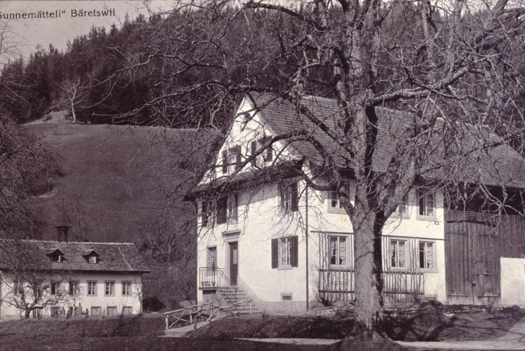 Kinderheim Sunnemätteli, seit 1919, Haus seit 1865, hinten, ehemalige Dreherei+Zwirnerei