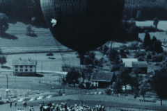 Ballonstart im Neuthal, oberhalb Bahnübergang