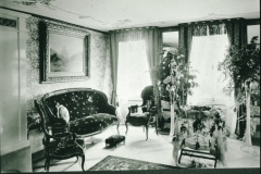Villa AGZ, Salon