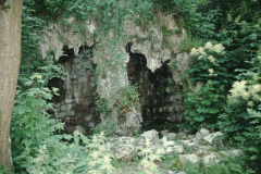 Grotte im Garten. Guyer-Zellers «Gethsemane»