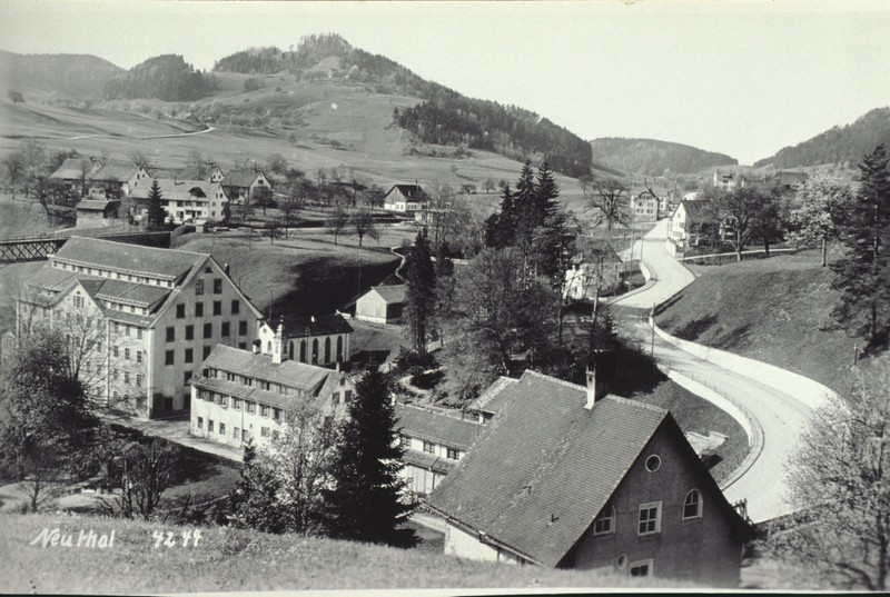 Industrie-Ensemble Neuthal mit Greifenberg, ca 1920