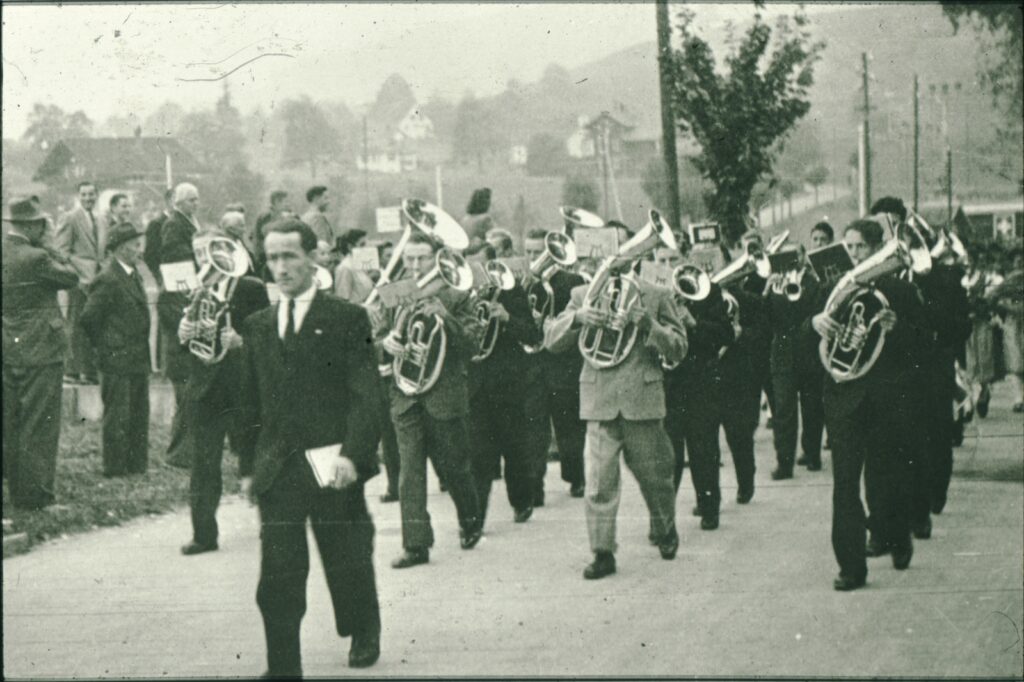 Bahneinweihung 1947 mit Dirigent Schaufelberger