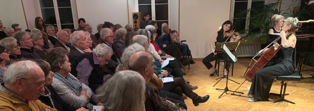 Trio Artemis, Tanne, am Cello Bettina Macher, Mitte Zuschauer ihr Vater Dr.med. Rudolf Macher