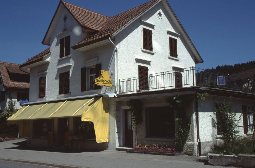 Schuhhaus 2002