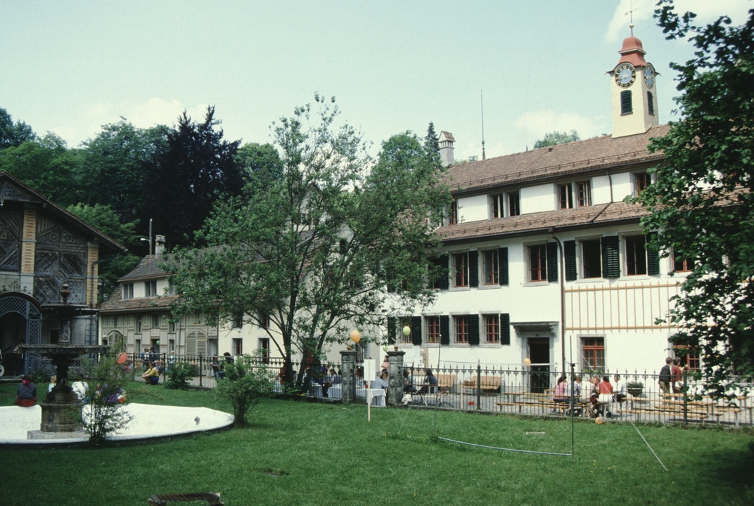 Fabrikantenvilla Guyer-Zeller, seit 1983 Suchttherapie Neuthal