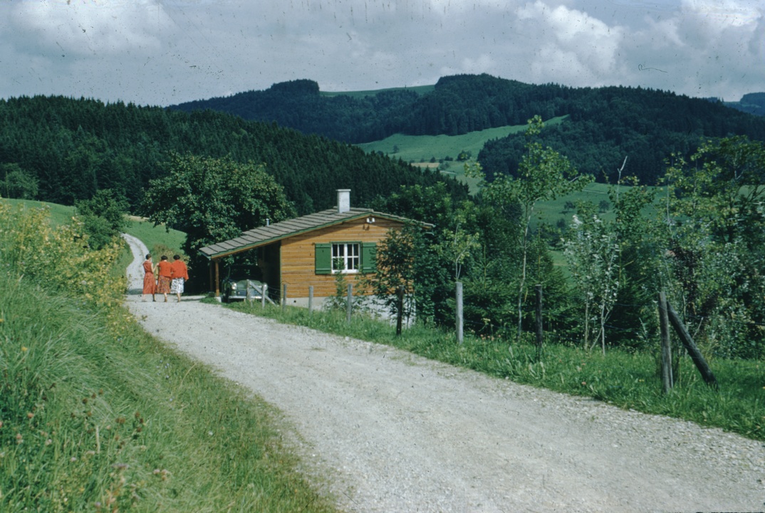 Engelsteinstrasse 39, Ferienhaus Wunderli 1955, mit Blick gegen Jakobsberg